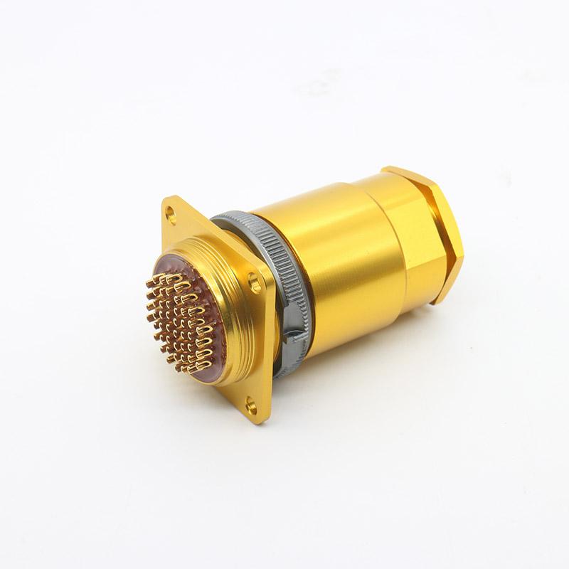 Metal Connector.jpg