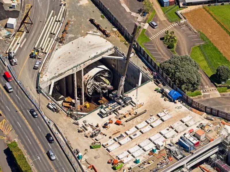 Hydraulic system connector of the shield machine