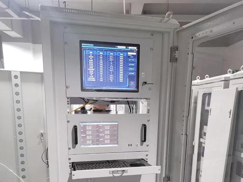 DCS system I O module connector