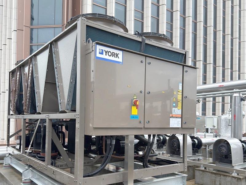 Central air conditioning connector