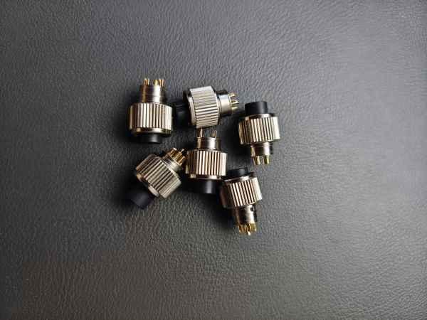 Clean and Stable Contact