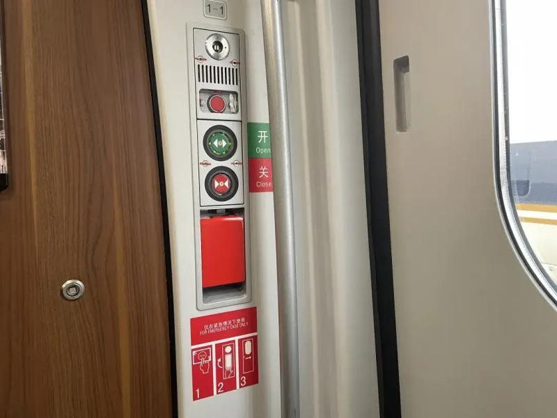 Push-Pull Connectors in Train Door Control Interfaces in Japan