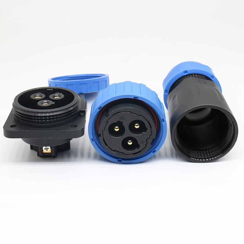 SP32 Flange Connectors