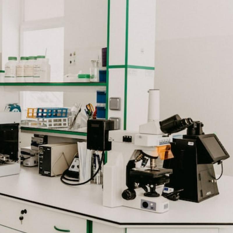 SF12 Connector Powers Laboratory Instruments in Switzerland