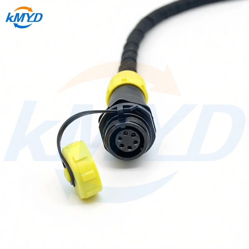 SP13 Female Socket