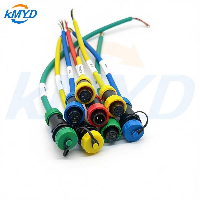 SP13 Male Connectors